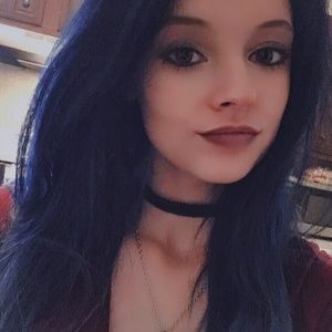 Meet your Posher, Cassie